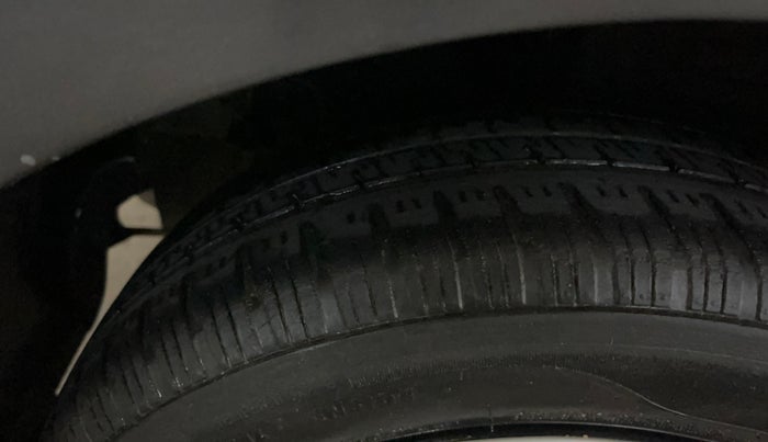 2016 Hyundai Grand i10 SPORTZ 1.2 KAPPA VTVT, Petrol, Manual, 34,584 km, Right Rear Tyre Tread