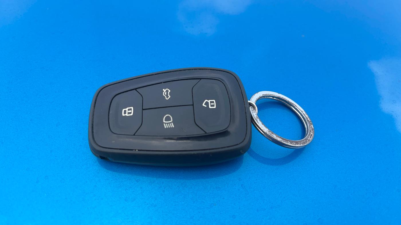 2019 Tata NEXON XZ PLUS PETROL DUAL TONE, Petrol, Manual, 57,328 km, Key Close Up