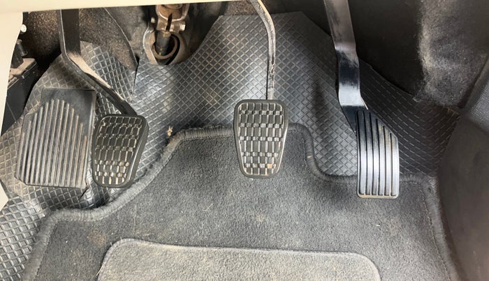 2019 Tata NEXON XZ PLUS PETROL DUAL TONE, Petrol, Manual, 57,266 km, Pedals