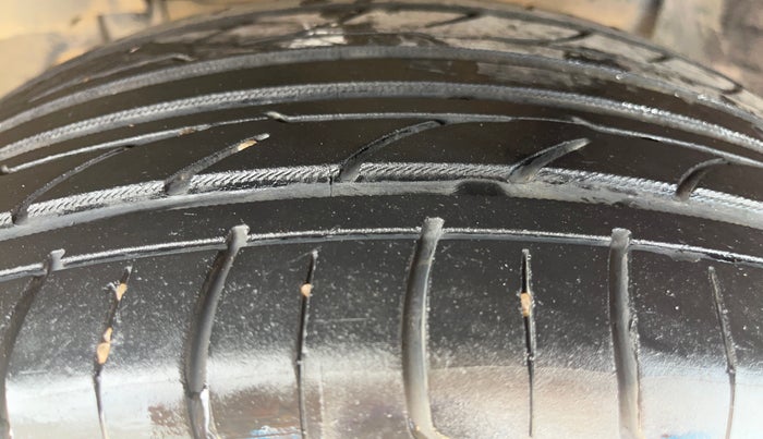 2019 Tata NEXON XZ PLUS PETROL DUAL TONE, Petrol, Manual, 57,266 km, Left Front Tyre Tread