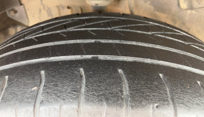 2019 Tata NEXON XZ PLUS PETROL DUAL TONE, Petrol, Manual, 57,266 km, Right Rear Tyre Tread