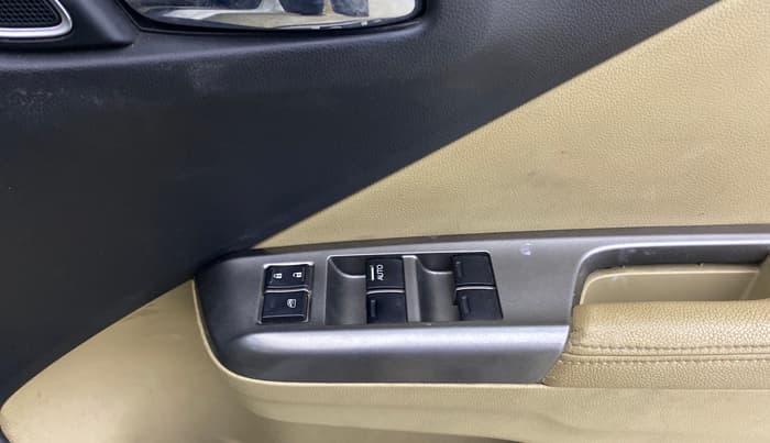 2017 Honda City 1.5L I-VTEC VX CVT, Petrol, Automatic, 64,480 km, Driver Side Door Panels Control