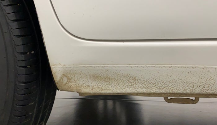 2015 Maruti Ertiga ZXI, Petrol, Manual, 61,987 km, Right running board - Slightly dented