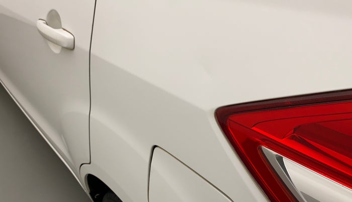 2015 Maruti Ertiga ZXI, Petrol, Manual, 61,987 km, Left quarter panel - Slightly dented