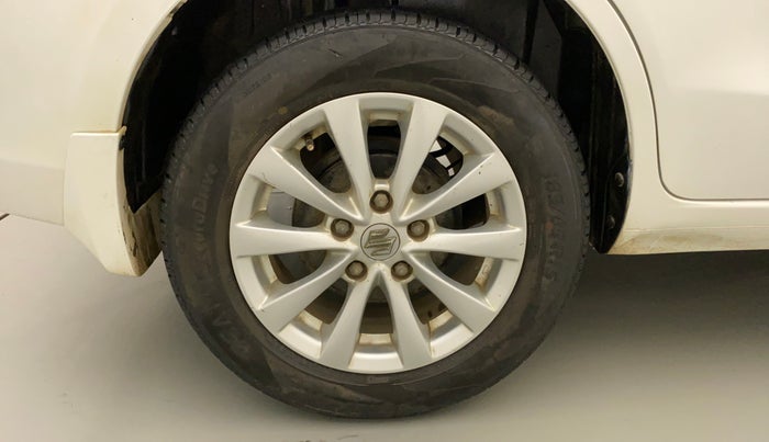 2015 Maruti Ertiga ZXI, Petrol, Manual, 61,987 km, Right Rear Wheel