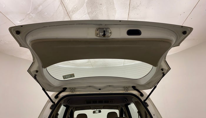 2015 Maruti Ertiga ZXI, Petrol, Manual, 61,987 km, Boot Door Open