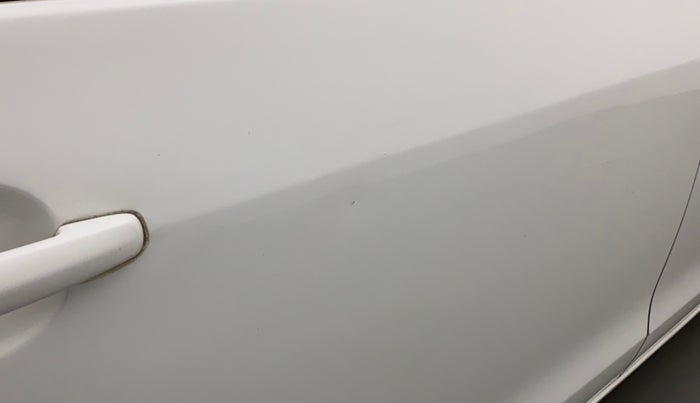 2015 Maruti Ertiga ZXI, Petrol, Manual, 61,987 km, Right rear door - Slightly dented