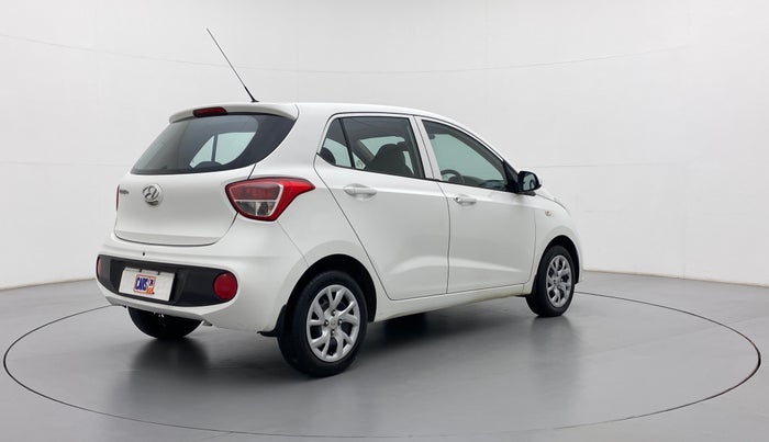 2018 Hyundai Grand i10 MAGNA 1.2 KAPPA VTVT, Petrol, Manual, 52,697 km, Right Back Diagonal