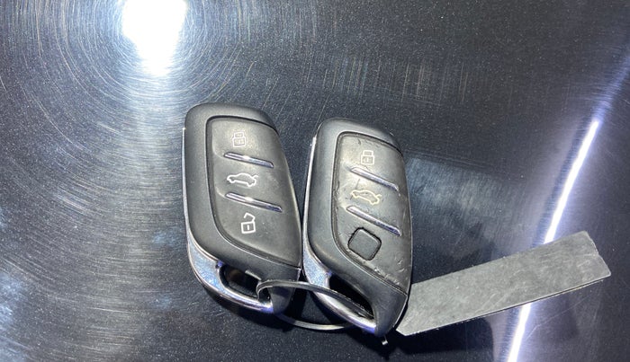 2023 MG ASTOR SHARP 1.5 CVT, Petrol, Automatic, 17,581 km, Key Close Up