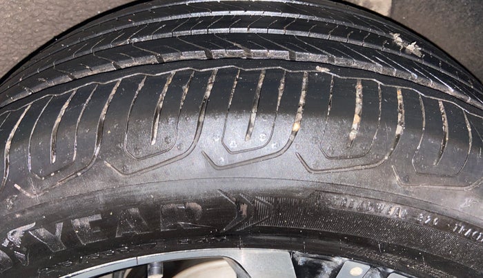 2023 MG ASTOR SHARP 1.5 CVT, Petrol, Automatic, 17,581 km, Left Rear Tyre Tread