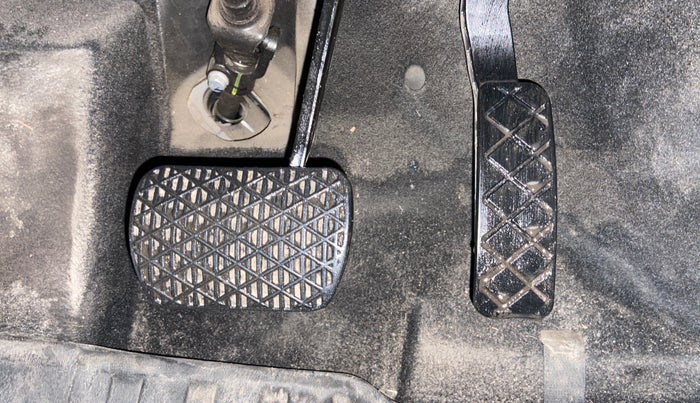 2023 MG ASTOR SHARP 1.5 CVT, Petrol, Automatic, 17,581 km, Pedals