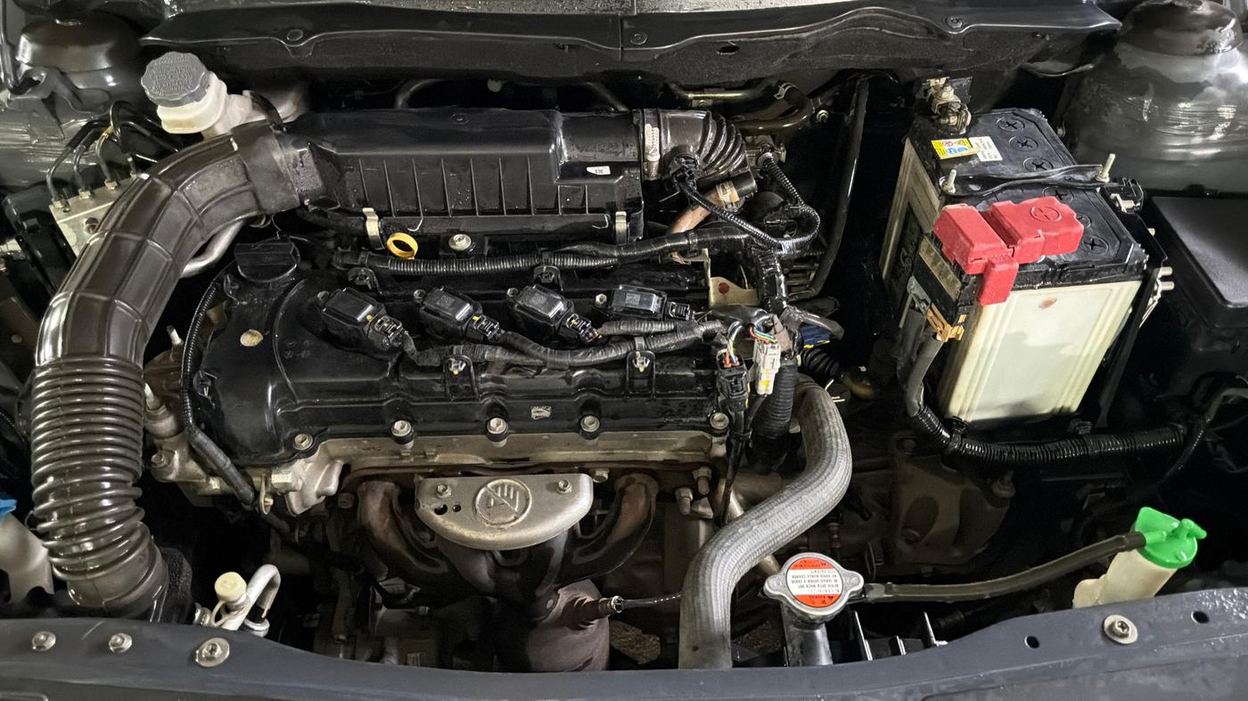 2023 Maruti Ciaz ZETA 1.5 SHVS MT PETROL, Petrol, Manual, 41,406 km, Engine View