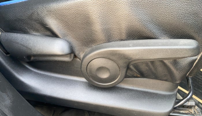 2018 Maruti S Cross ZETA 1.3, Diesel, Manual, 67,465 km, Driver Side Adjustment Panel