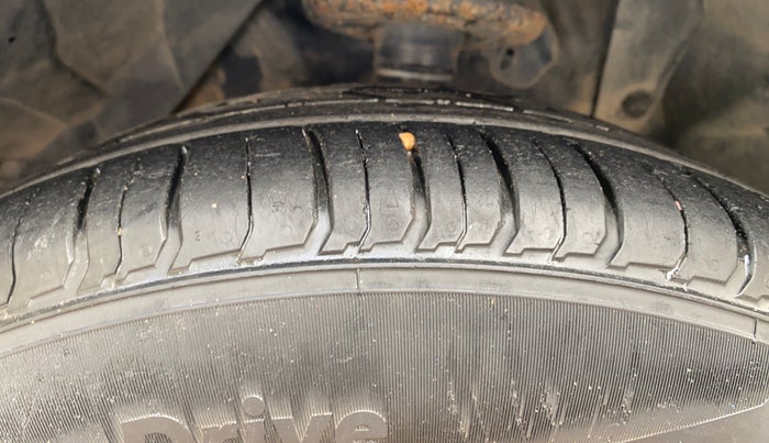 2018 Maruti S Cross ZETA 1.3, Diesel, Manual, 67,465 km, Left Front Tyre Tread