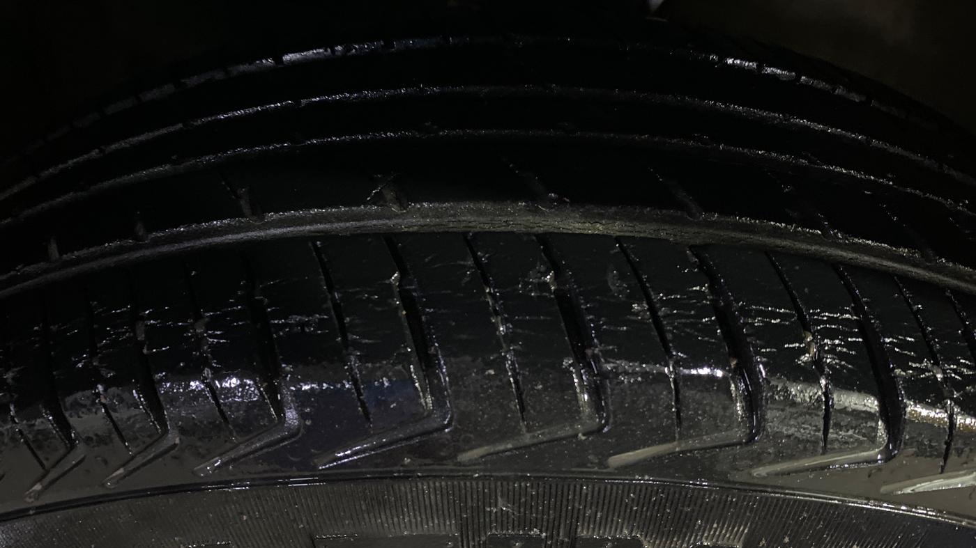 2021 Maruti New Wagon-R LXI CNG (O) 1.0, CNG, Manual, 25,640 km, Left Front Tyre Tread