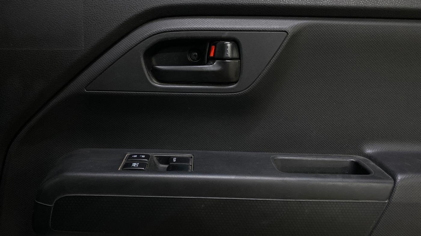 2021 Maruti New Wagon-R LXI CNG (O) 1.0, CNG, Manual, 25,640 km, Driver Side Door Panels Control