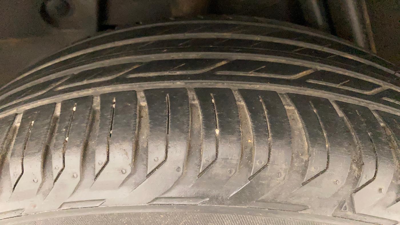 2016 Renault Duster RXL PETROL, Petrol, Manual, 52,198 km, Right Rear Tyre Tread