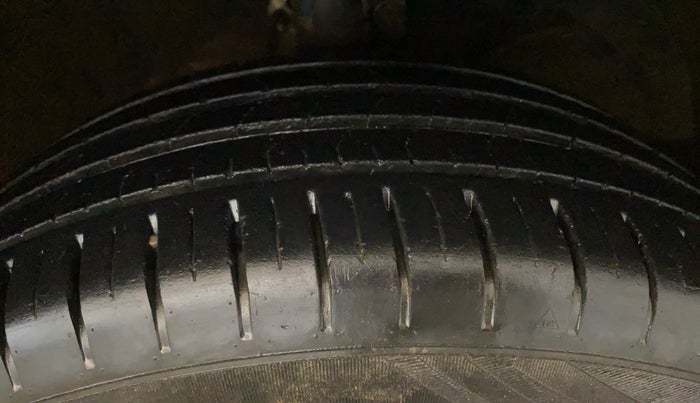 2023 Maruti Baleno ZETA PETROL 1.2, Petrol, Manual, 35,805 km, Right Front Tyre Tread