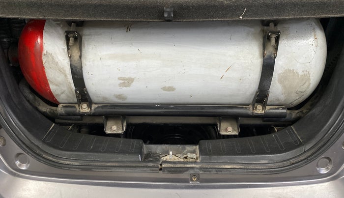 2014 Maruti Wagon R 1.0 LXI CNG, CNG, Manual, 97,945 km, Boot Inside