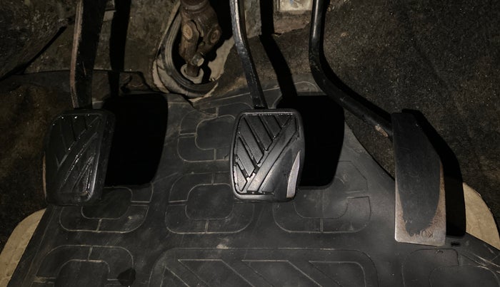 2014 Maruti Wagon R 1.0 LXI CNG, CNG, Manual, 97,945 km, Pedals