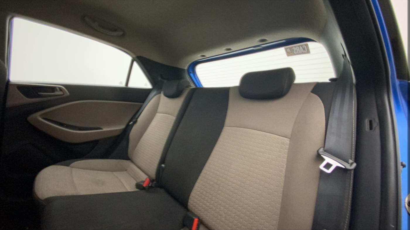 2017 Hyundai Elite i20 ASTA 1.2 (O), Petrol, Manual, 81,726 km, Right Side Rear Door Cabin