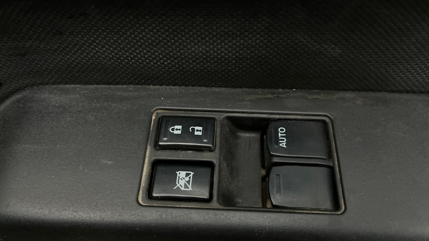 2022 Maruti New Wagon-R LXI CNG 1.0, CNG, Manual, 60,965 km, Driver Side Door Panels Control