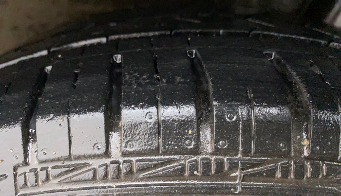 2018 Hyundai Xcent E+, Petrol, Manual, 25,998 km, Left Rear Tyre Tread