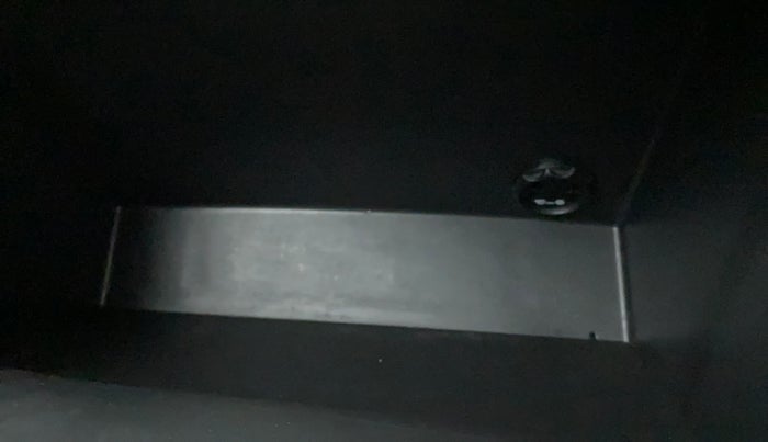 2018 Hyundai Xcent E+, Petrol, Manual, 25,998 km, Cooled Glove Box