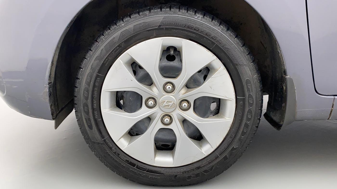 2018 Hyundai Xcent E+, Petrol, Manual, 25,998 km, Left Front Wheel