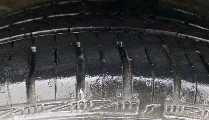 2018 Hyundai Xcent E+, Petrol, Manual, 25,998 km, Right Rear Tyre Tread