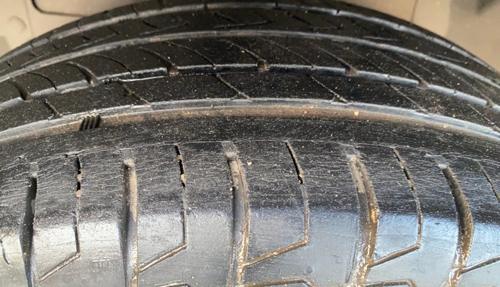2020 Maruti S Cross ZETA 1.5, Petrol, Manual, 30,516 km, Left Front Tyre Tread