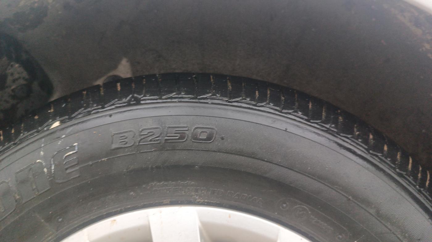 2013 Hyundai i10 SPORTZ 1.1, Petrol, Manual, 18,864 km, Right Rear Tyre Tread