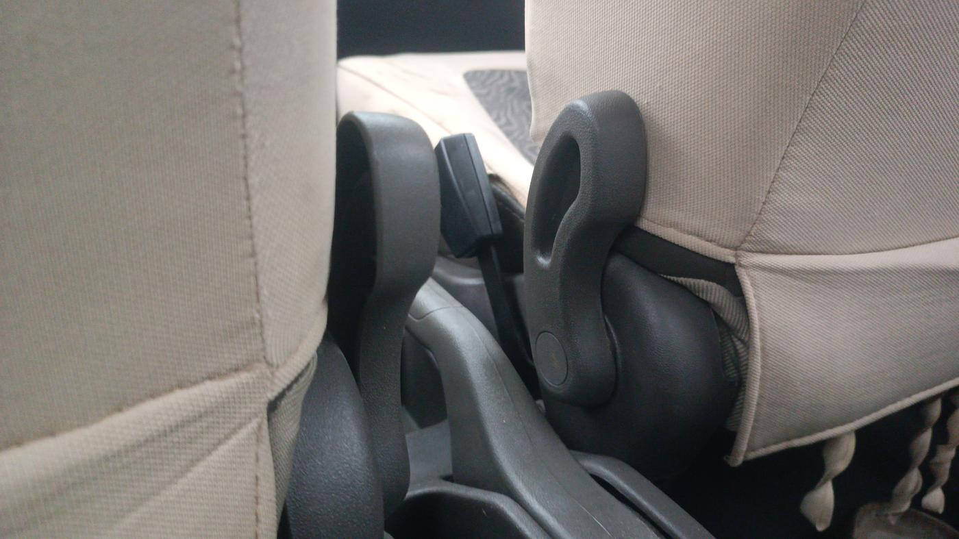 2013 Hyundai i10 SPORTZ 1.1, Petrol, Manual, 18,864 km, Driver Side Adjustment Panel