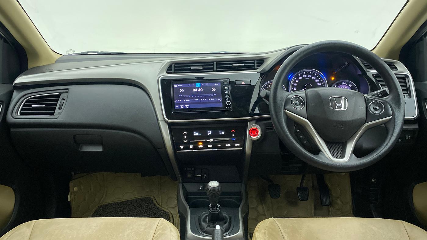 2017 Honda City V MT PETROL, Petrol, Manual, Dashboard