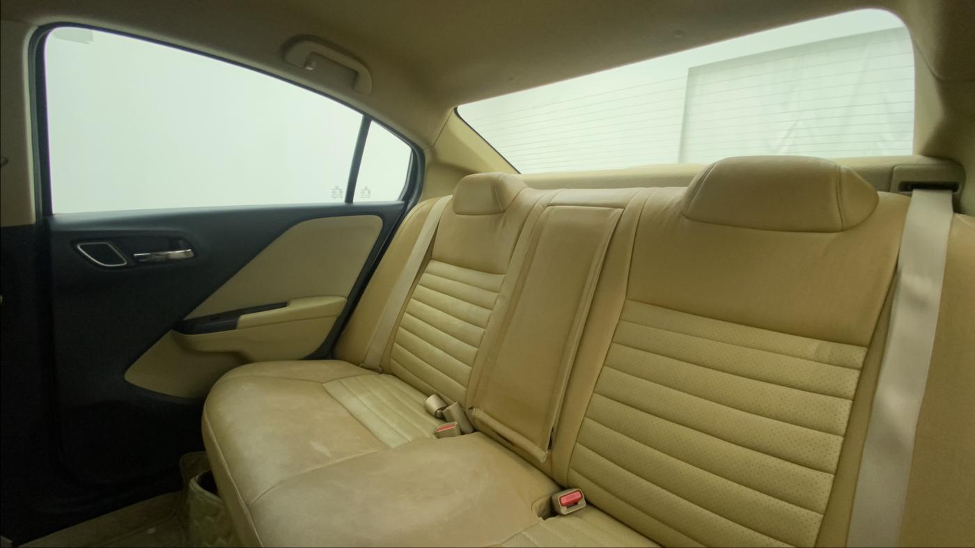 2017 Honda City V MT PETROL, Petrol, Manual, Right Side Rear Door Cabin