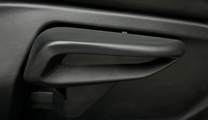2024 Tata Curvv Creative Plus S 1.2 Petrol 7DCA, Petrol, Automatic, 42,410 km, Driver Side Adjustment Panel