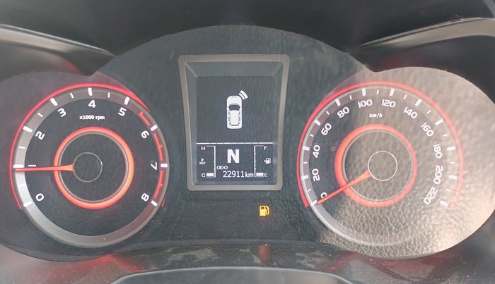 2022 Mahindra XUV300 W8 (O) 1.2 PETROL AMT, Petrol, Automatic, 22,868 km, Odometer Image