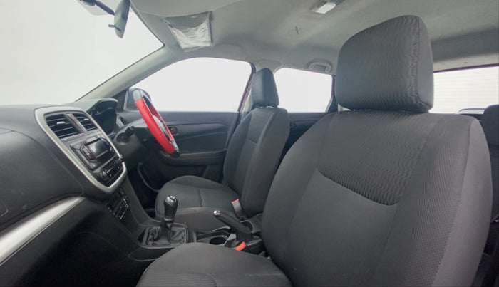2021 Maruti Vitara Brezza VXI, Petrol, Manual, 58,200 km, Right Side Front Door Cabin