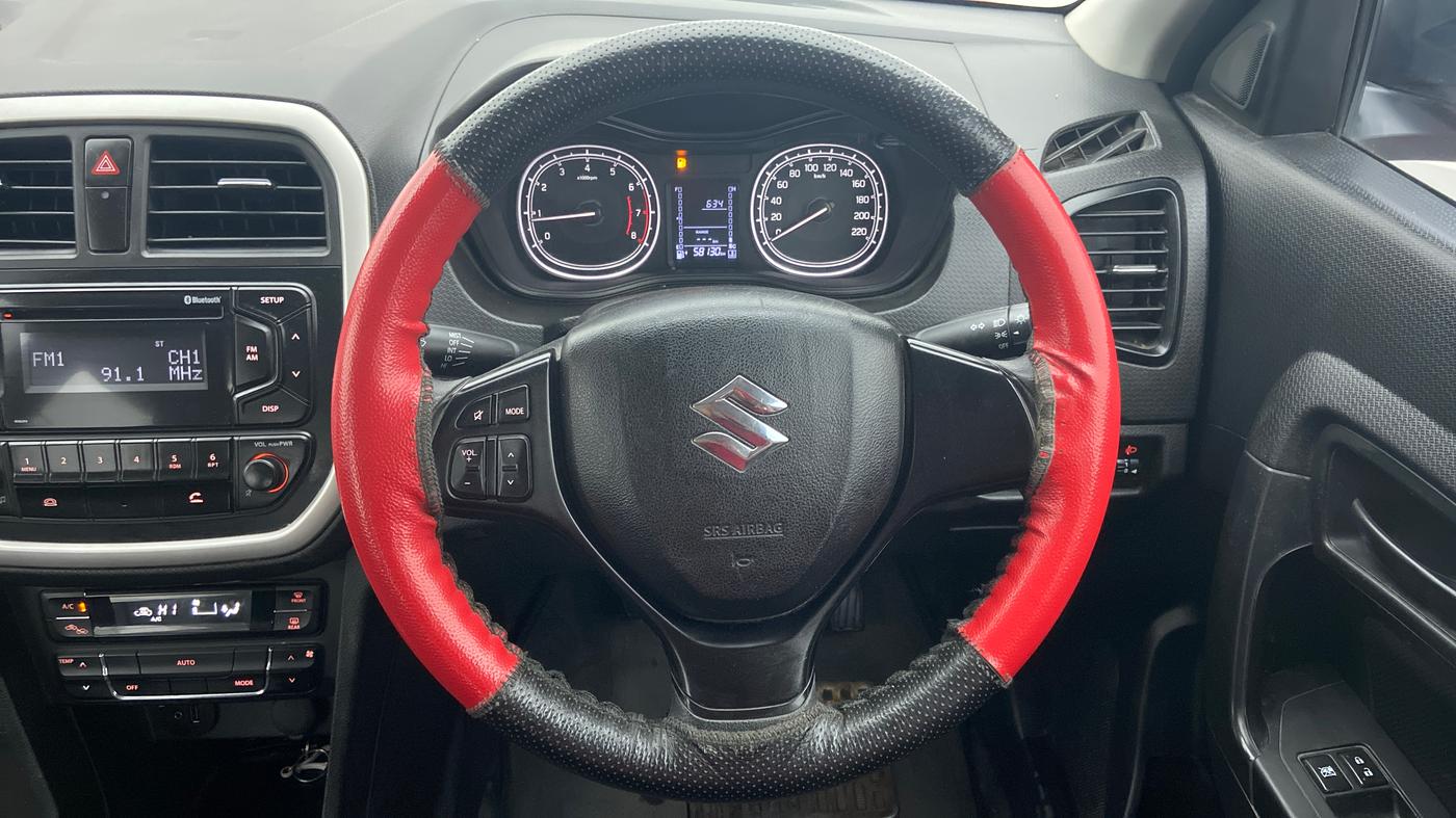 2021 Maruti Vitara Brezza VXI, Petrol, Manual, 58,200 km, Steering Wheel Close Up