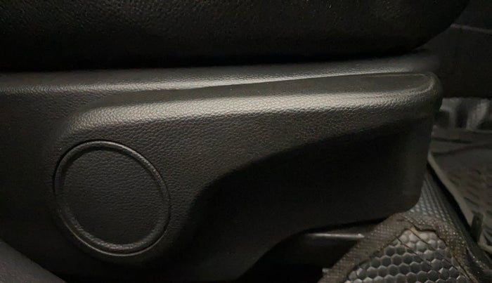 2014 Hyundai Grand i10 ASTA 1.2 KAPPA VTVT, Petrol, Manual, 84,158 km, Driver Side Adjustment Panel