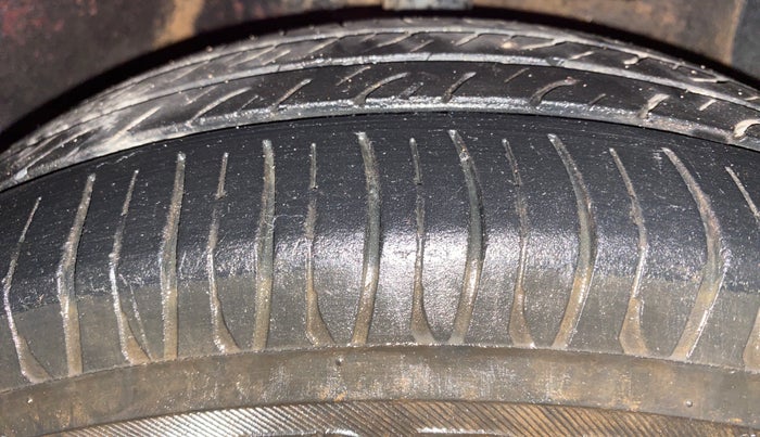 2014 Hyundai Grand i10 ASTA 1.2 KAPPA VTVT, Petrol, Manual, 84,158 km, Right Front Tyre Tread