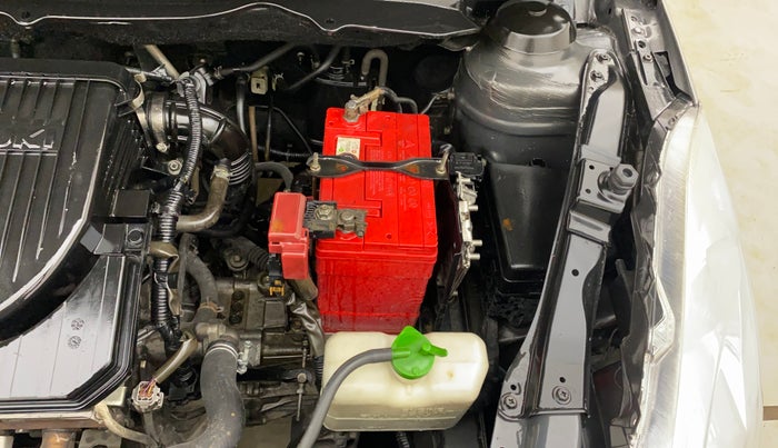 2012 Maruti Swift VXI, Petrol, Manual, 1,18,412 km, Engine View - Left