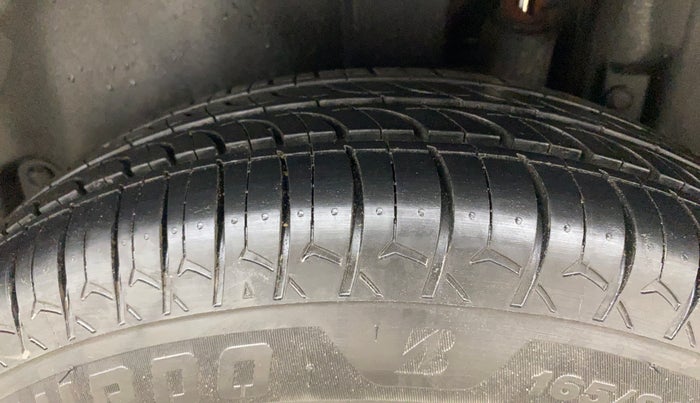 2012 Maruti Swift VXI, Petrol, Manual, 1,18,412 km, Left Rear Tyre Tread
