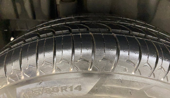 2012 Maruti Swift VXI, Petrol, Manual, 1,18,412 km, Right Rear Tyre Tread