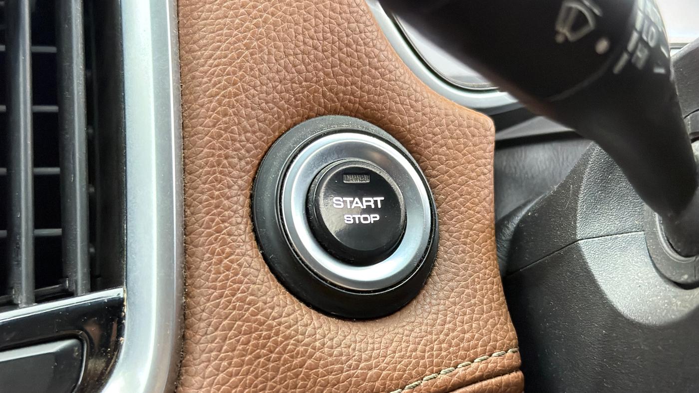 2022 MG HECTOR PLUS SHARP 1.5 PETROL TURBO CVT 6-STR, Petrol, Automatic, 59,668 km, Keyless Start/ Stop Button
