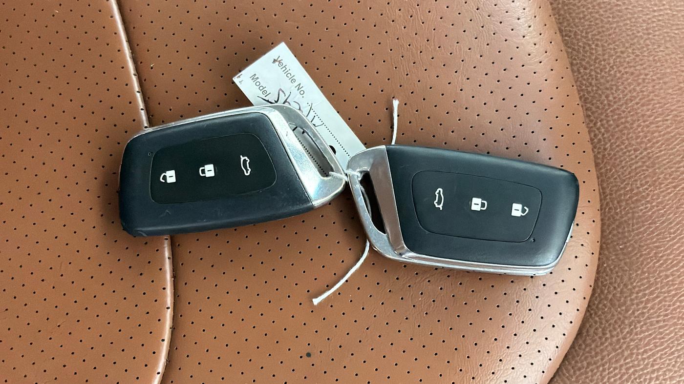 2022 MG HECTOR PLUS SHARP 1.5 PETROL TURBO CVT 6-STR, Petrol, Automatic, 59,668 km, Key Close Up