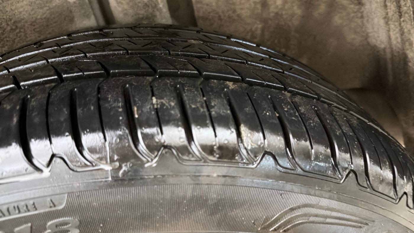 2022 MG HECTOR PLUS SHARP 1.5 PETROL TURBO CVT 6-STR, Petrol, Automatic, 59,668 km, Left Rear Tyre Tread