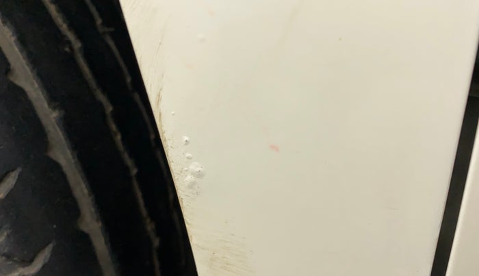 2017 Mahindra TUV300 T8, Diesel, Manual, 40,687 km, Left fender - Paint has minor damage