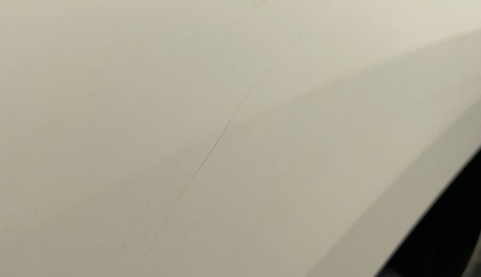 2017 Mahindra TUV300 T8, Diesel, Manual, 40,687 km, Right quarter panel - Minor scratches