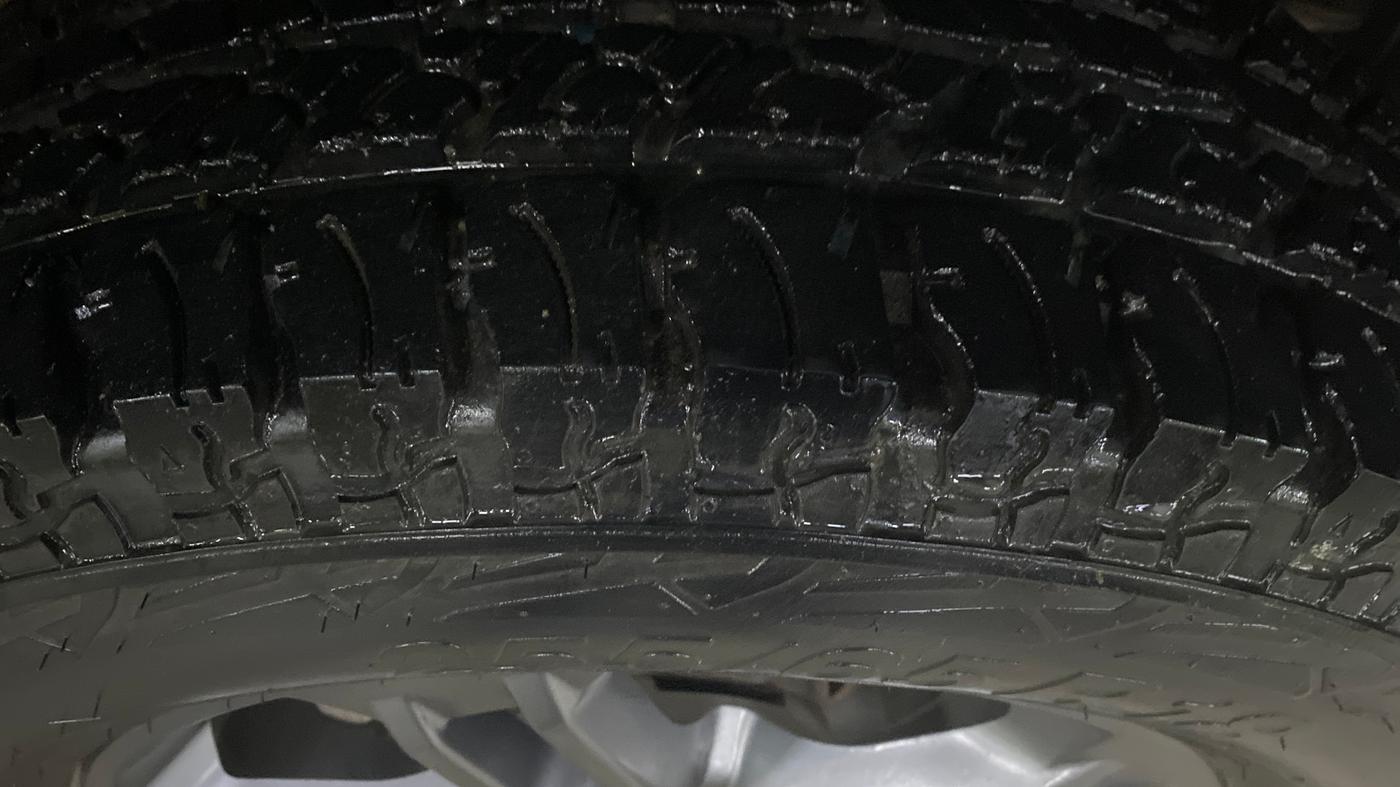 2021 Mahindra Thar LX HT PETROL 4WD MT, Petrol, Manual, 24,564 km, Right Front Tyre Tread